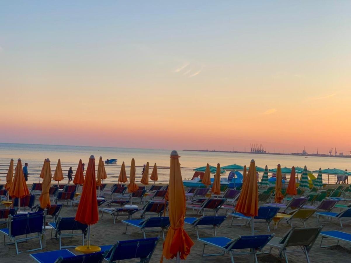 Hotel Vila Misiri Durrës 외부 사진