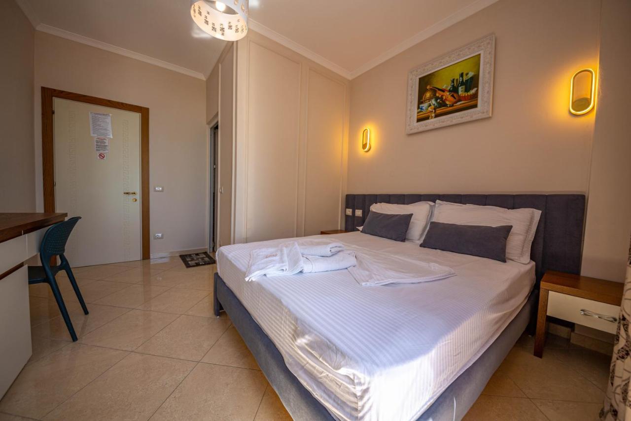 Hotel Vila Misiri Durrës 외부 사진