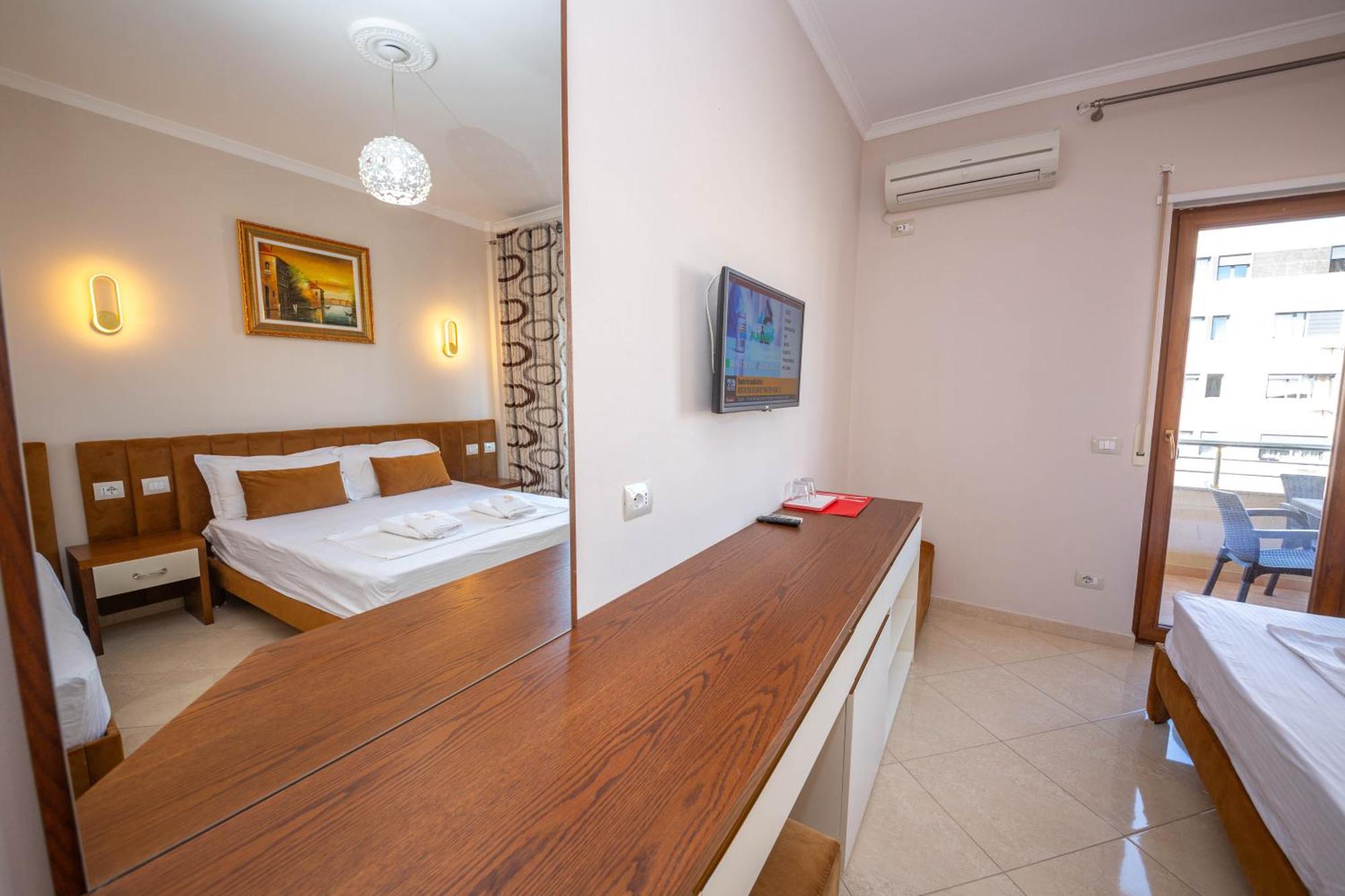 Hotel Vila Misiri Durrës 외부 사진