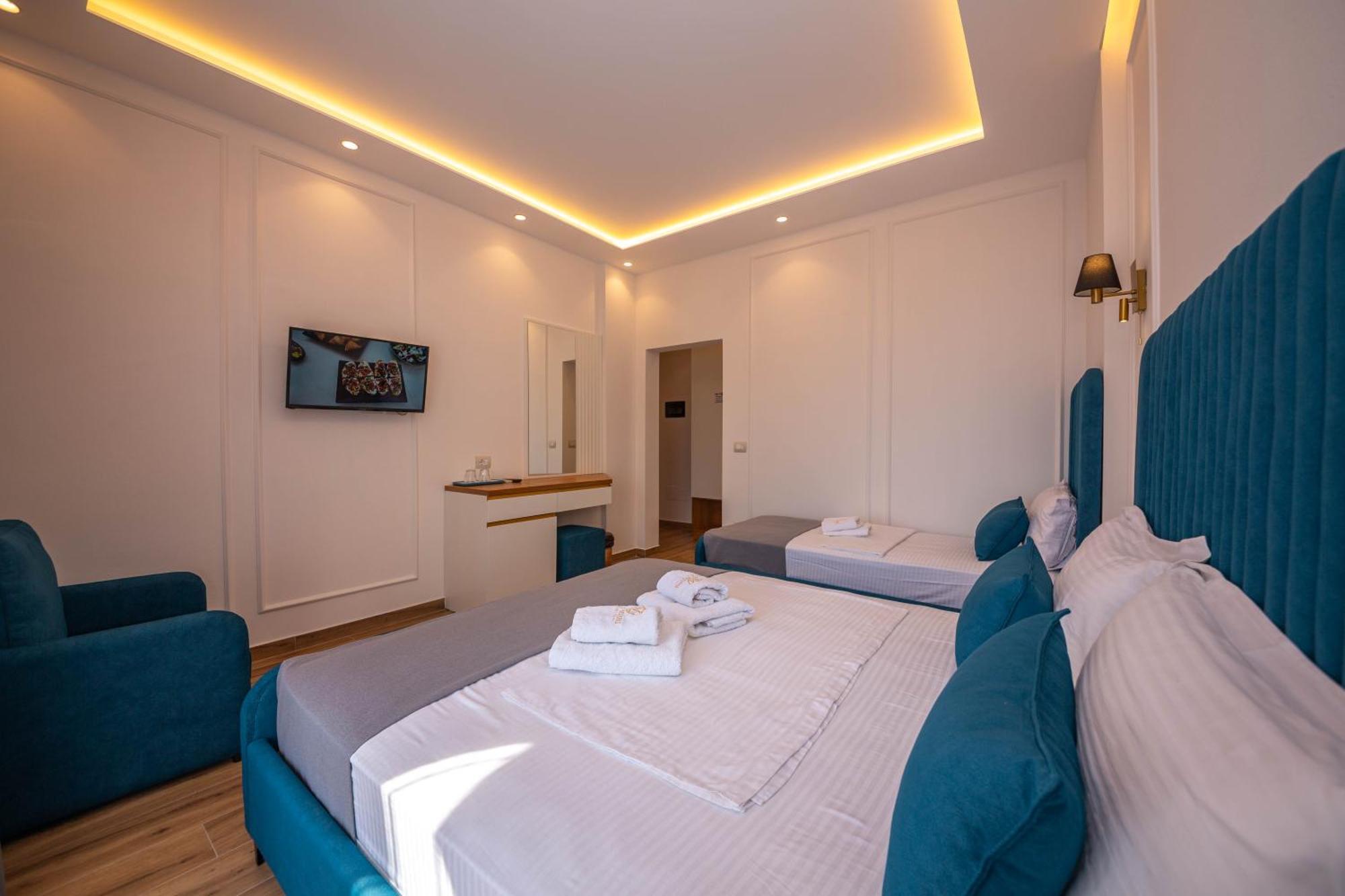 Hotel Vila Misiri Durrës 외부 사진