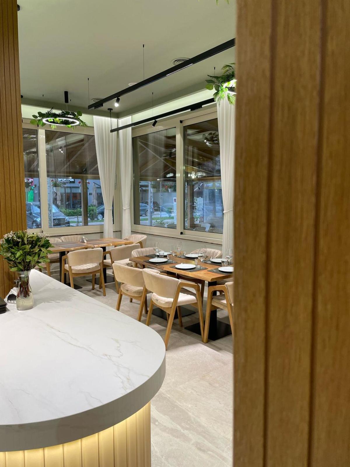 Hotel Vila Misiri Durrës 외부 사진
